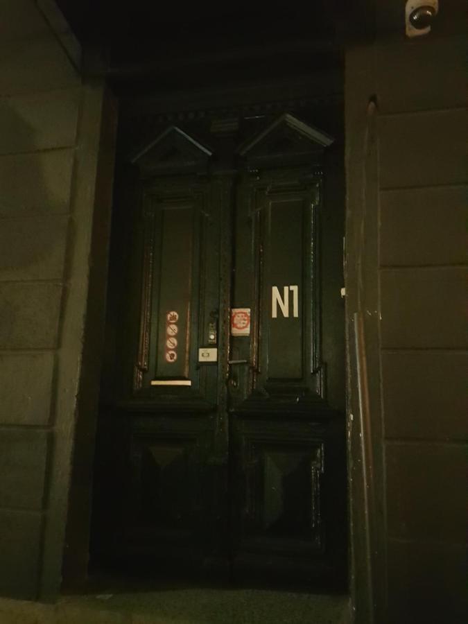 "No Party & Many Rules" Hostel N1 Sofia Esterno foto